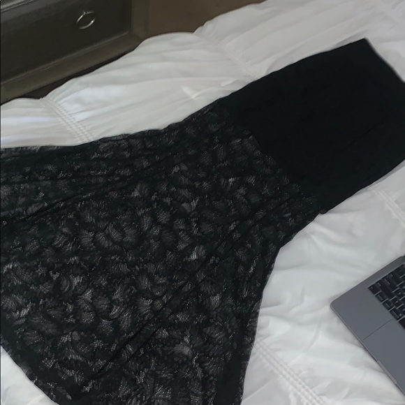 H&M black long lace skirt - Picture 2 of 5